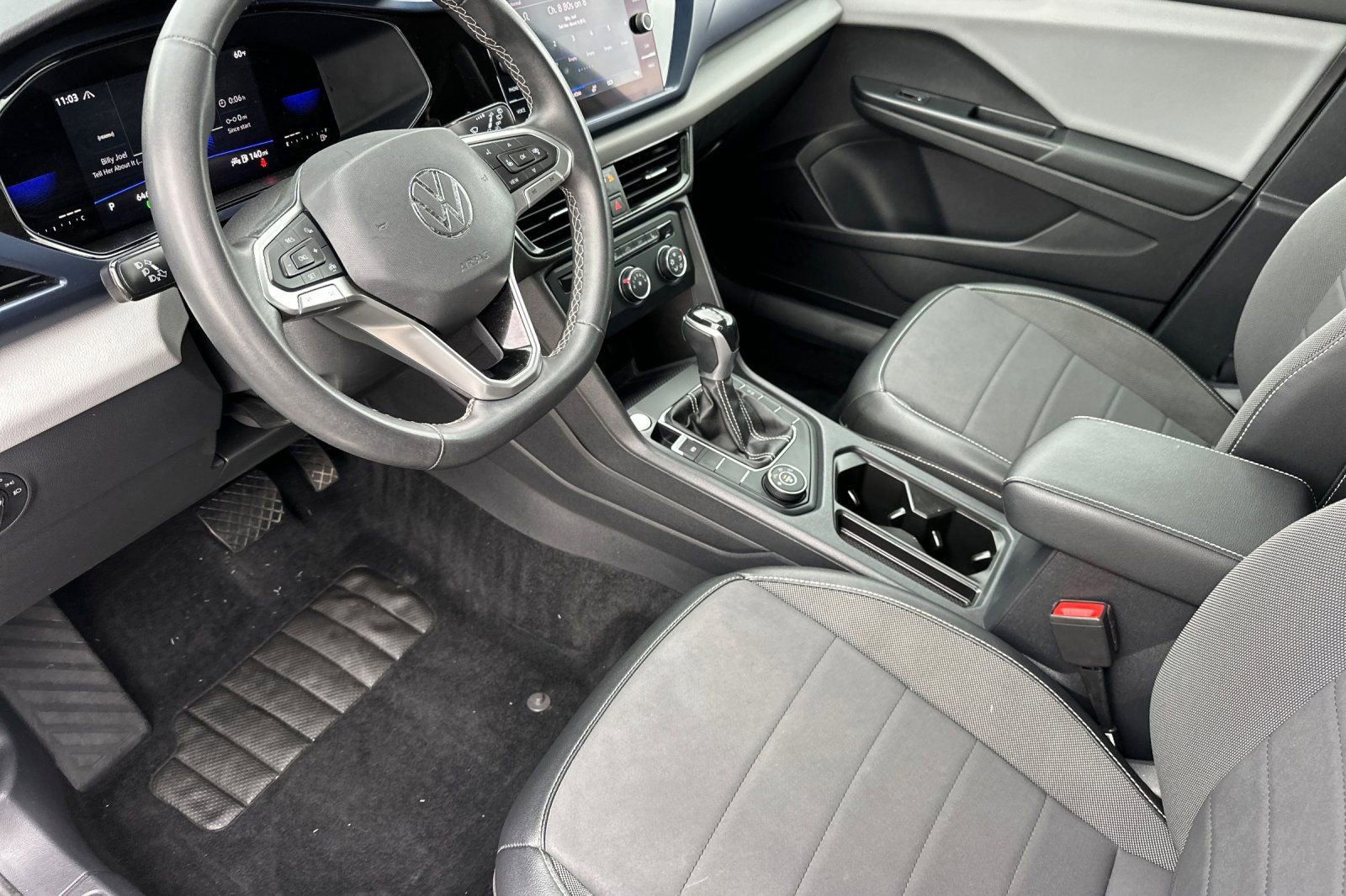 Used 2022 Volkswagen Taos SE image 9