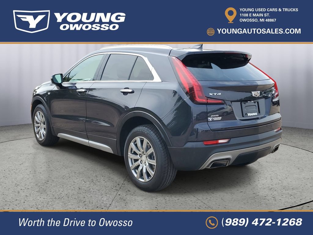 Used 2022 Cadillac XT4 Premium Luxury w/ Cold Weather Package AWD/4WD image 4