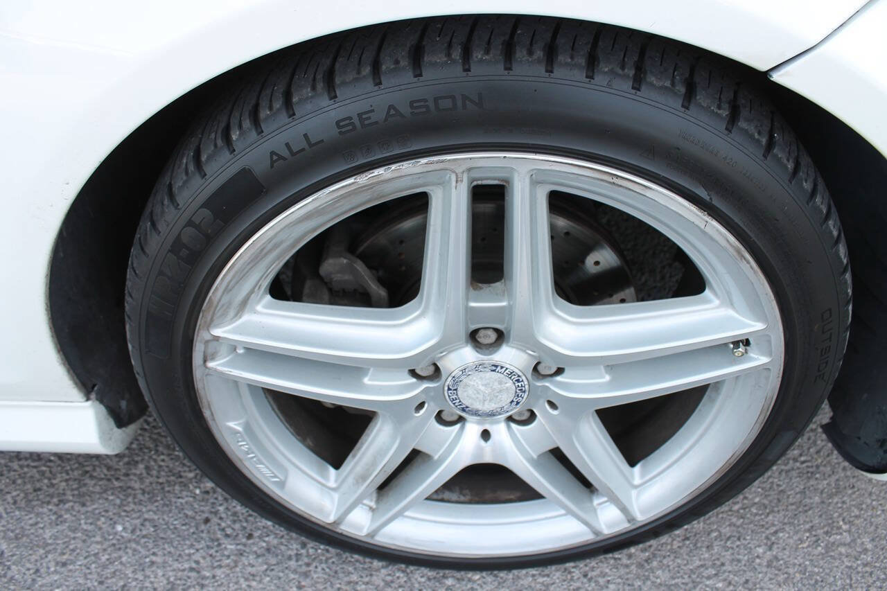 Used 2012 Mercedes-Benz C 250 Sedan image 11