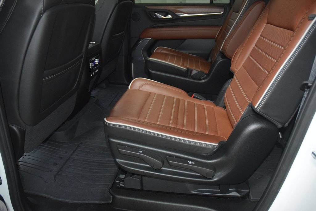 Used 2024 GMC Yukon XL Denali Ultimate AWD/4WD image 46