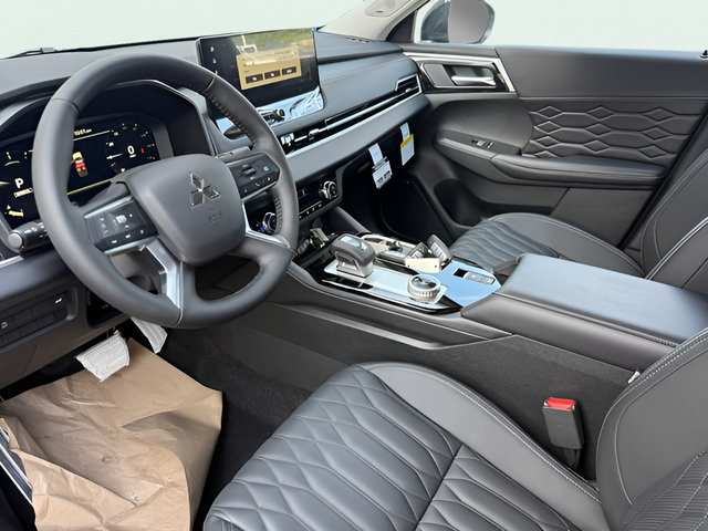New 2026 Mitsubishi Outlander SEL FWD image 15