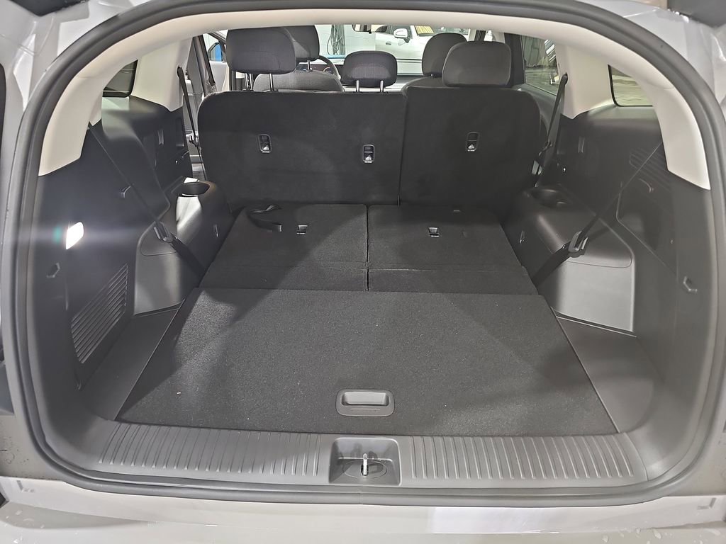 New 2026 Hyundai Ioniq 9 SE w/ Tow & Go Package image 13