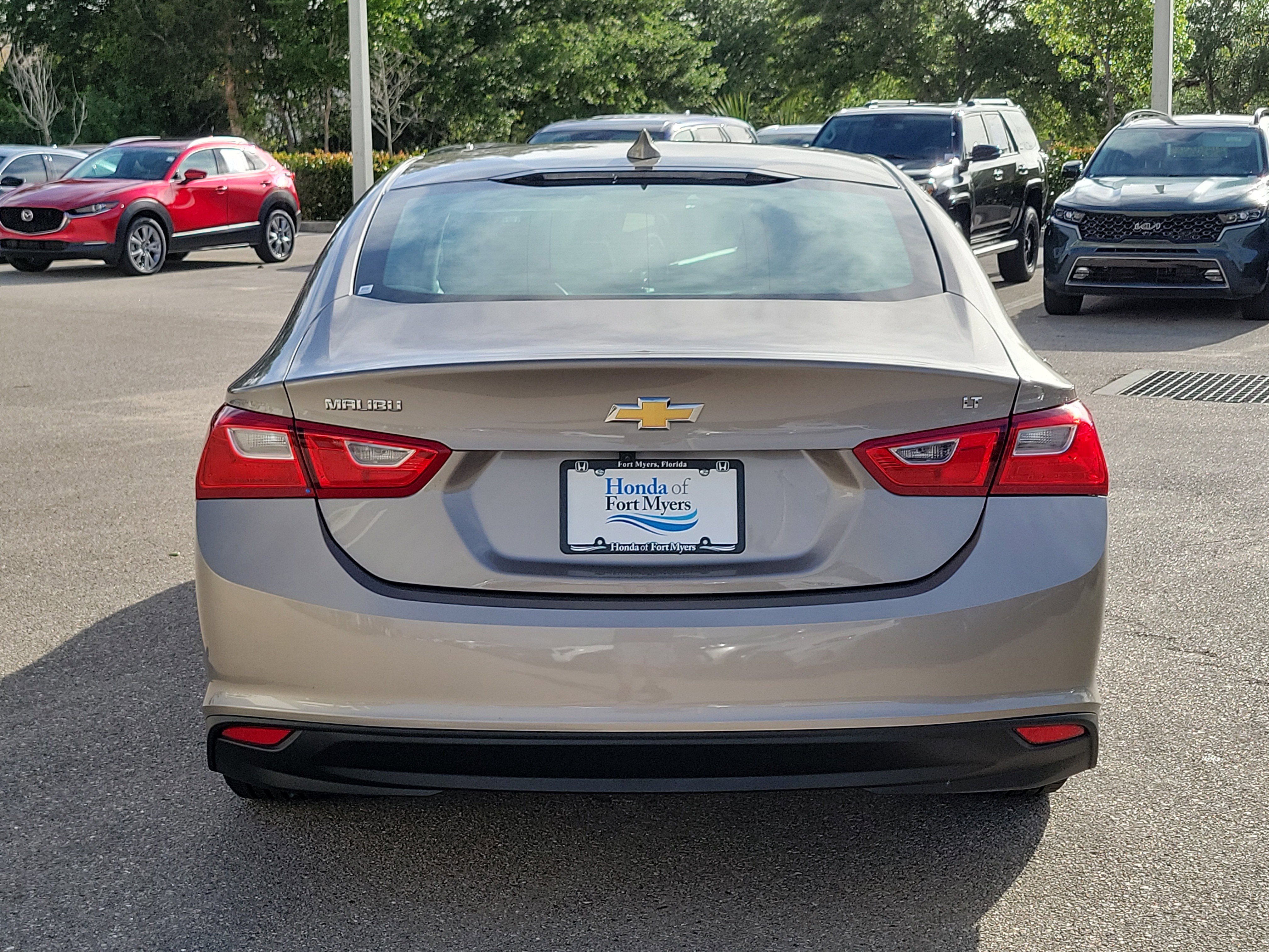 Used 2023 Chevrolet Malibu LT FWD image 5
