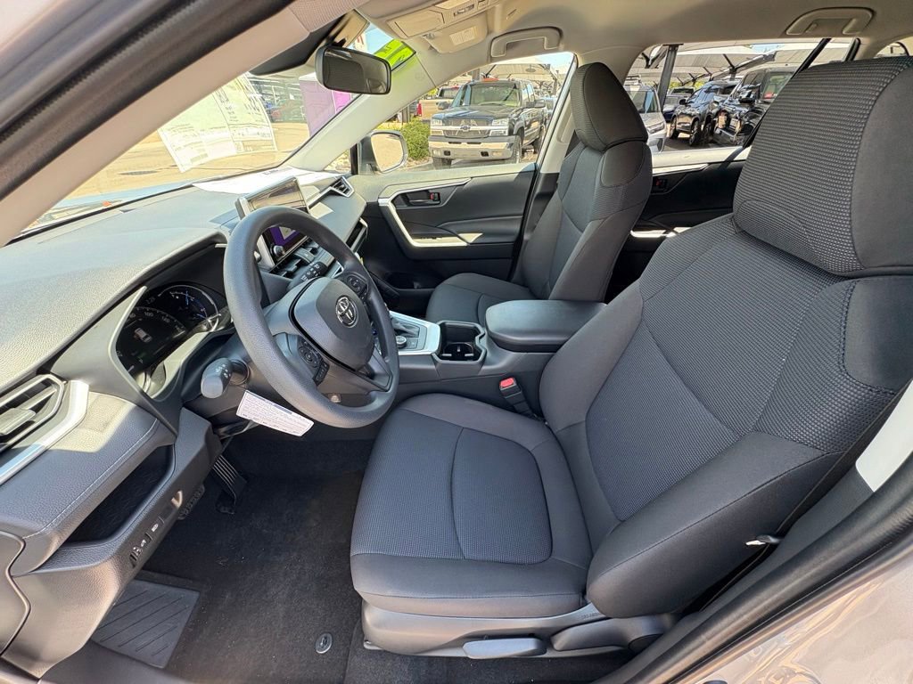 Used 2025 Toyota RAV4 LE image 13