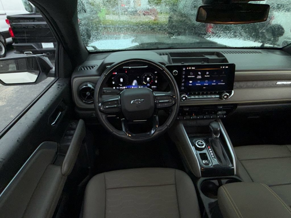 Certified 2024 Chevrolet Colorado ZR2 w/ ZR2 Convenience Package III AWD/4WD image 12