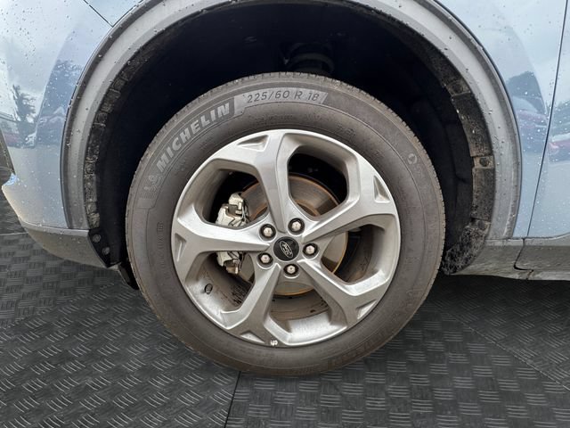 Used 2025 Ford Escape ST-Line Select AWD/4WD image 13