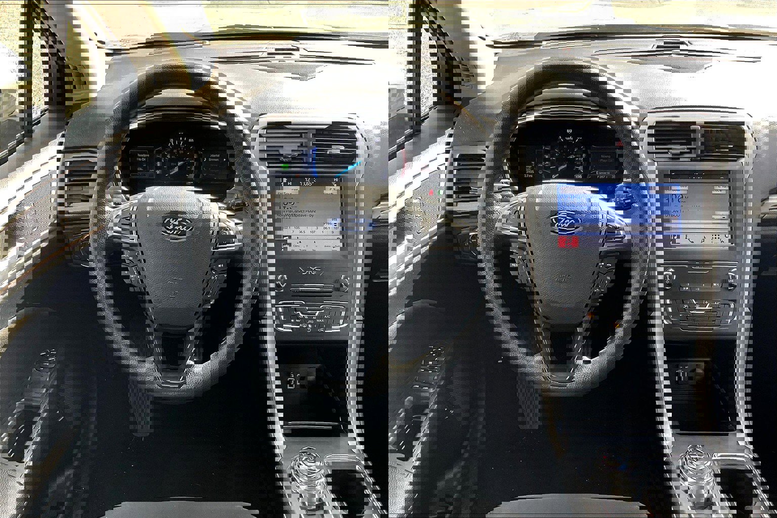 Used 2019 Ford Fusion SE image 5