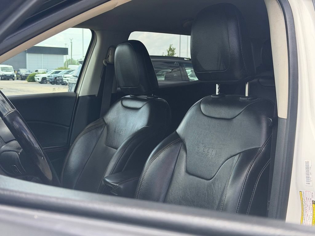Used 2019 Jeep Compass Limited AWD/4WD image 13