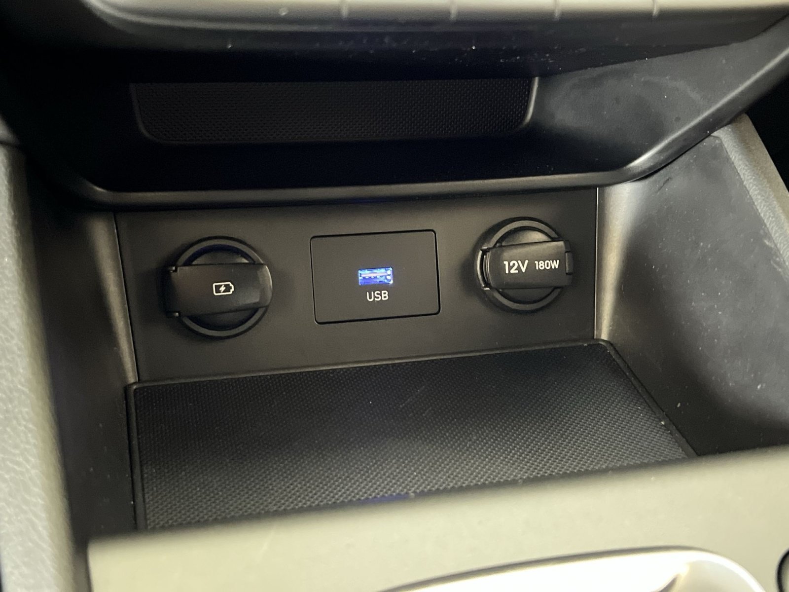 Used 2022 Hyundai Kona SEL AWD/4WD image 36
