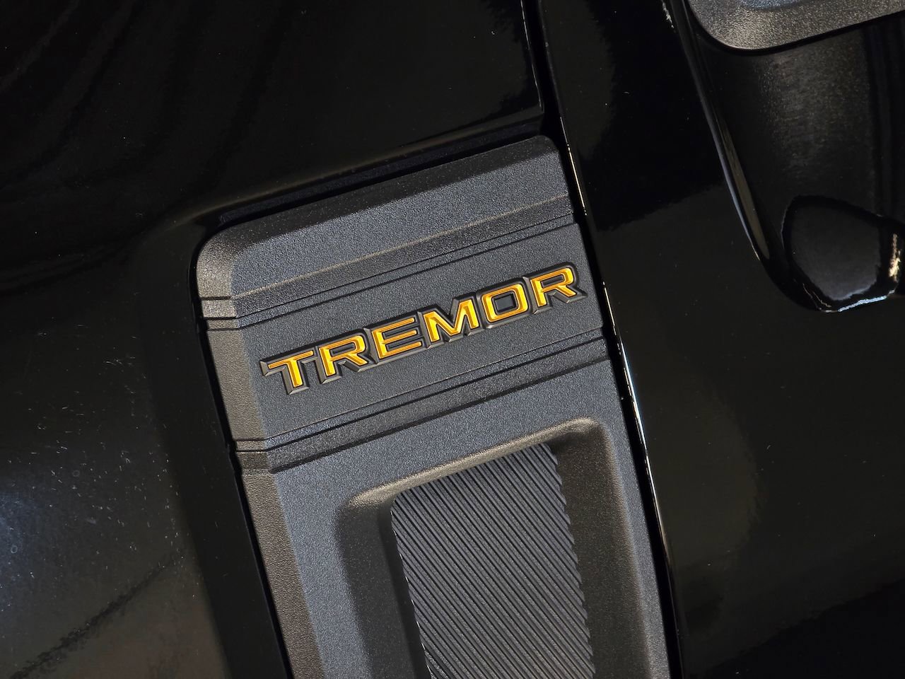 New 2026 Ford Maverick Tremor image 3