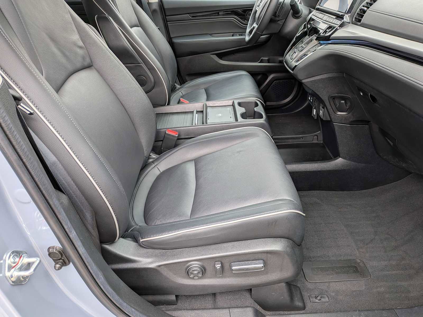Used 2025 Honda Odyssey Touring image 19