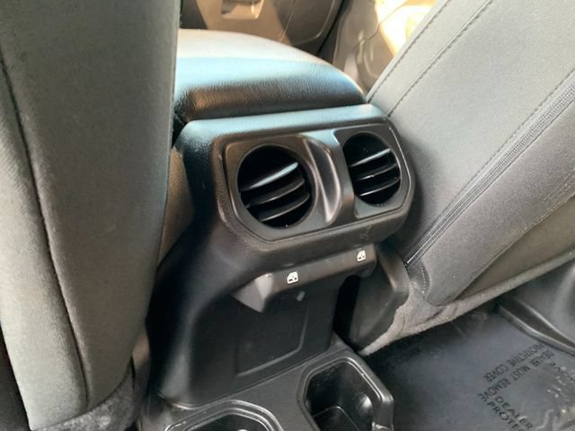 Used 2022 Jeep Wrangler Unlimited Sport AWD/4WD image 18