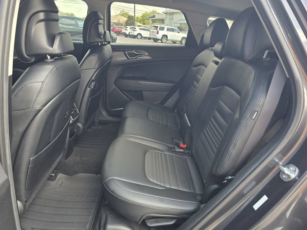 Used 2024 Kia Sportage SX FWD image 11