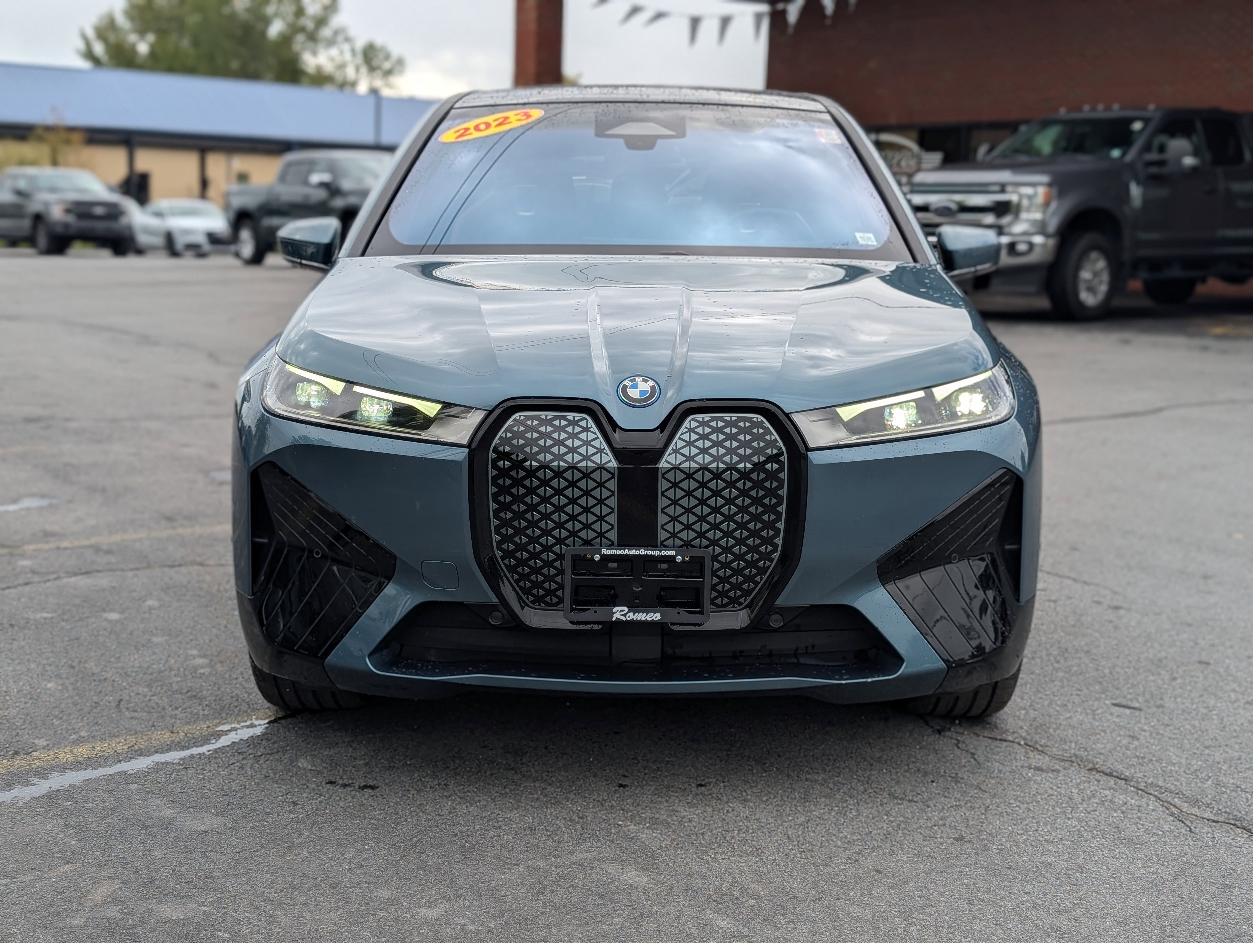 Used 2023 BMW iX xDrive50 w/ Sport Package image 14