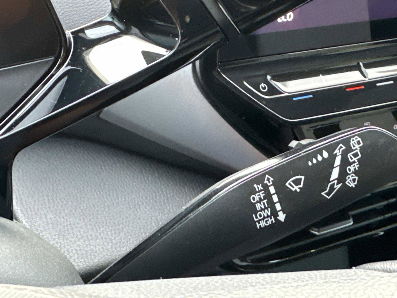 Certified 2023 Volkswagen ID.4 Pro image 20