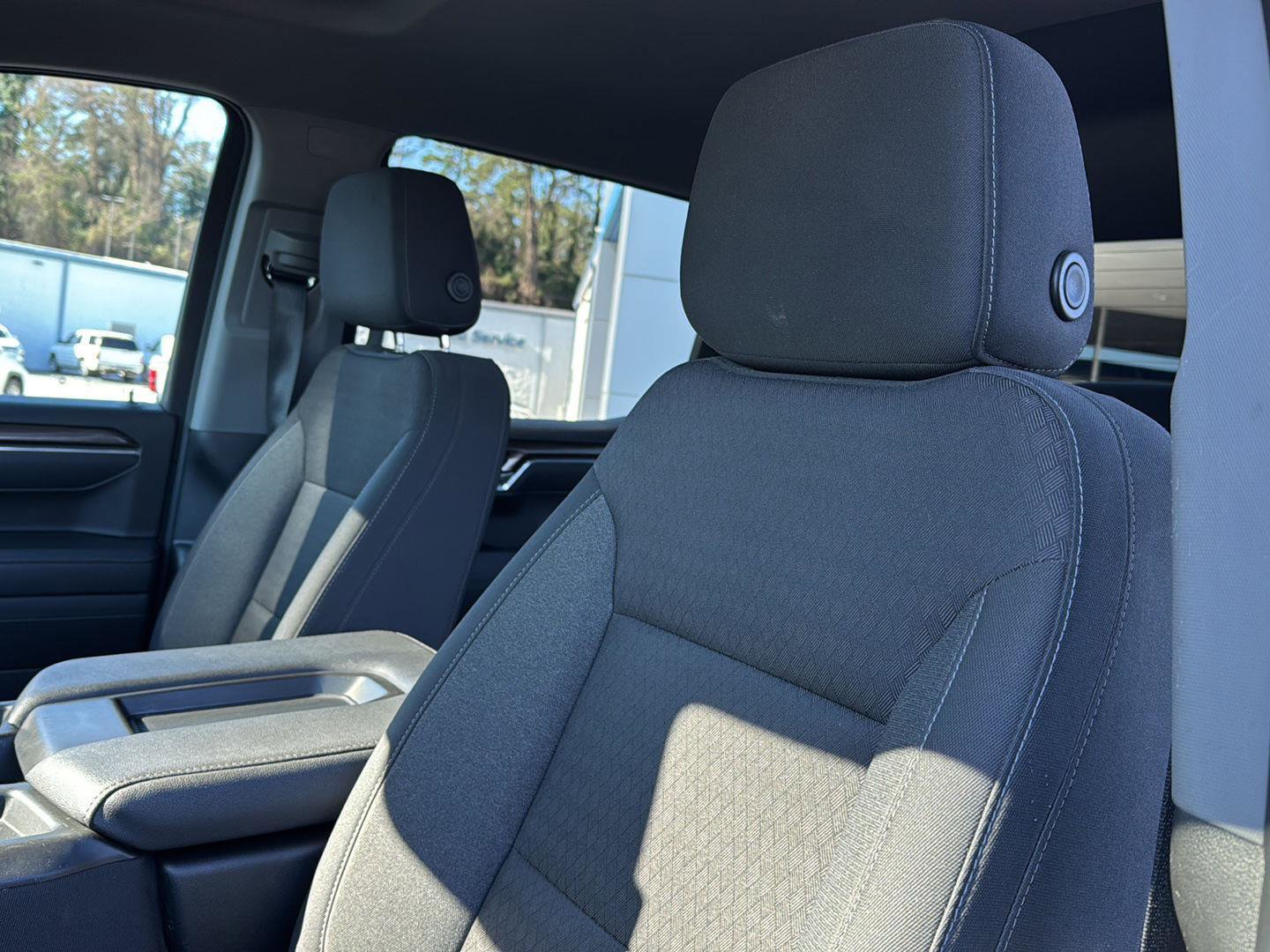 Certified 2025 Chevrolet Silverado 1500 LT image 25