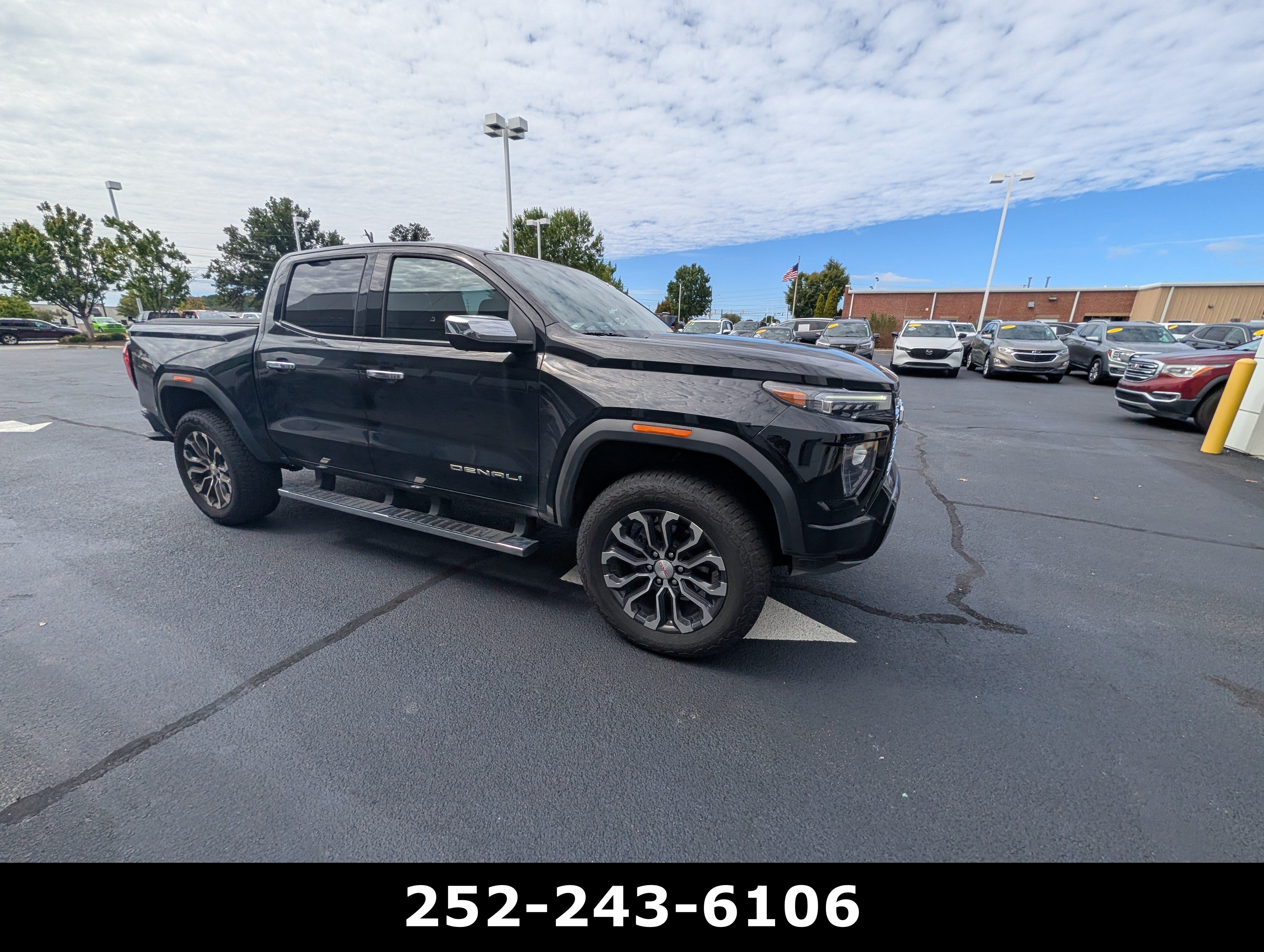 Used 2026 GMC Canyon Denali AWD/4WD image 4