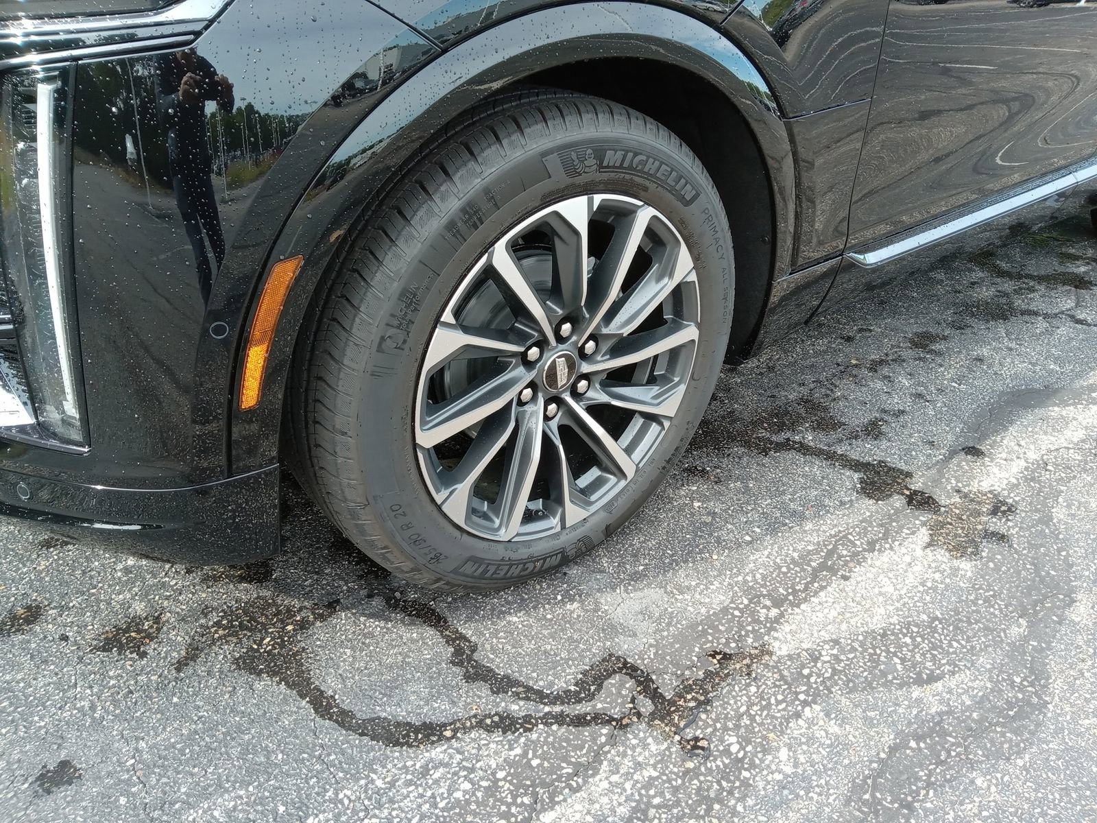 New 2026 Cadillac Lyriq Sport image 8