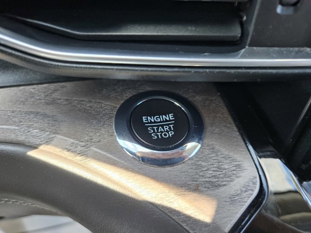 Used 2022 Ford Explorer Platinum w/ Equipment Group 601A image 24