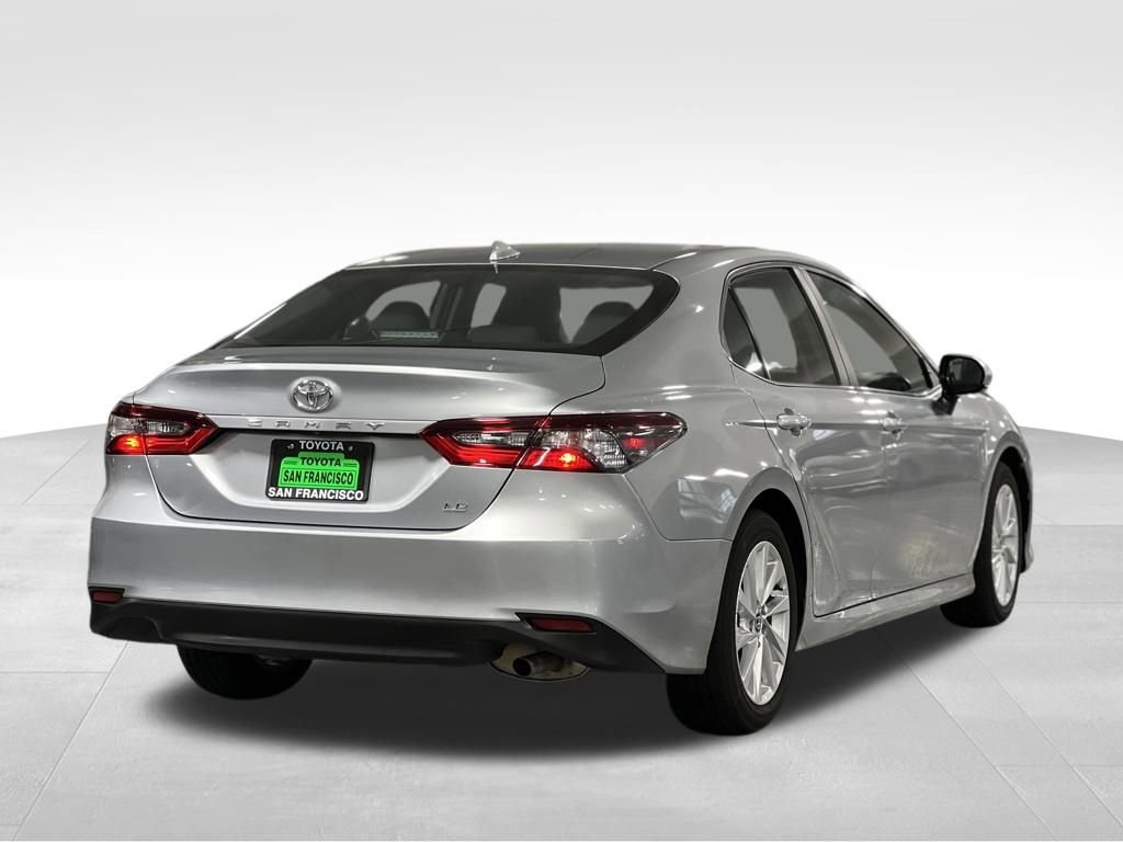 Certified 2023 Toyota Camry LE image 5