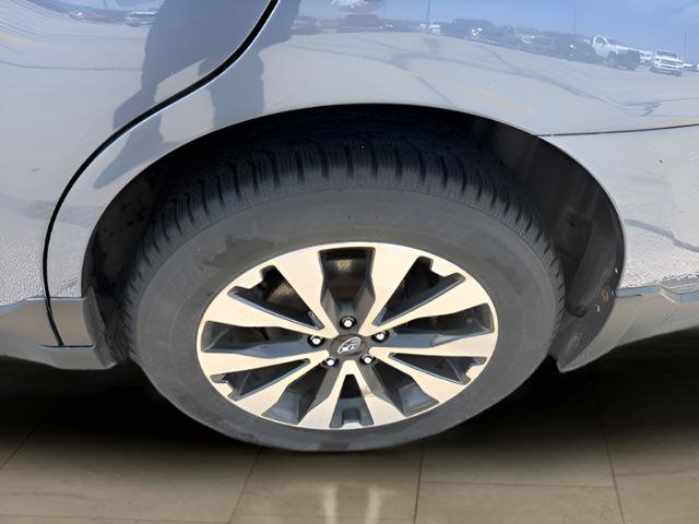 Used 2017 Subaru Outback 2.5i Limited AWD/4WD image 8