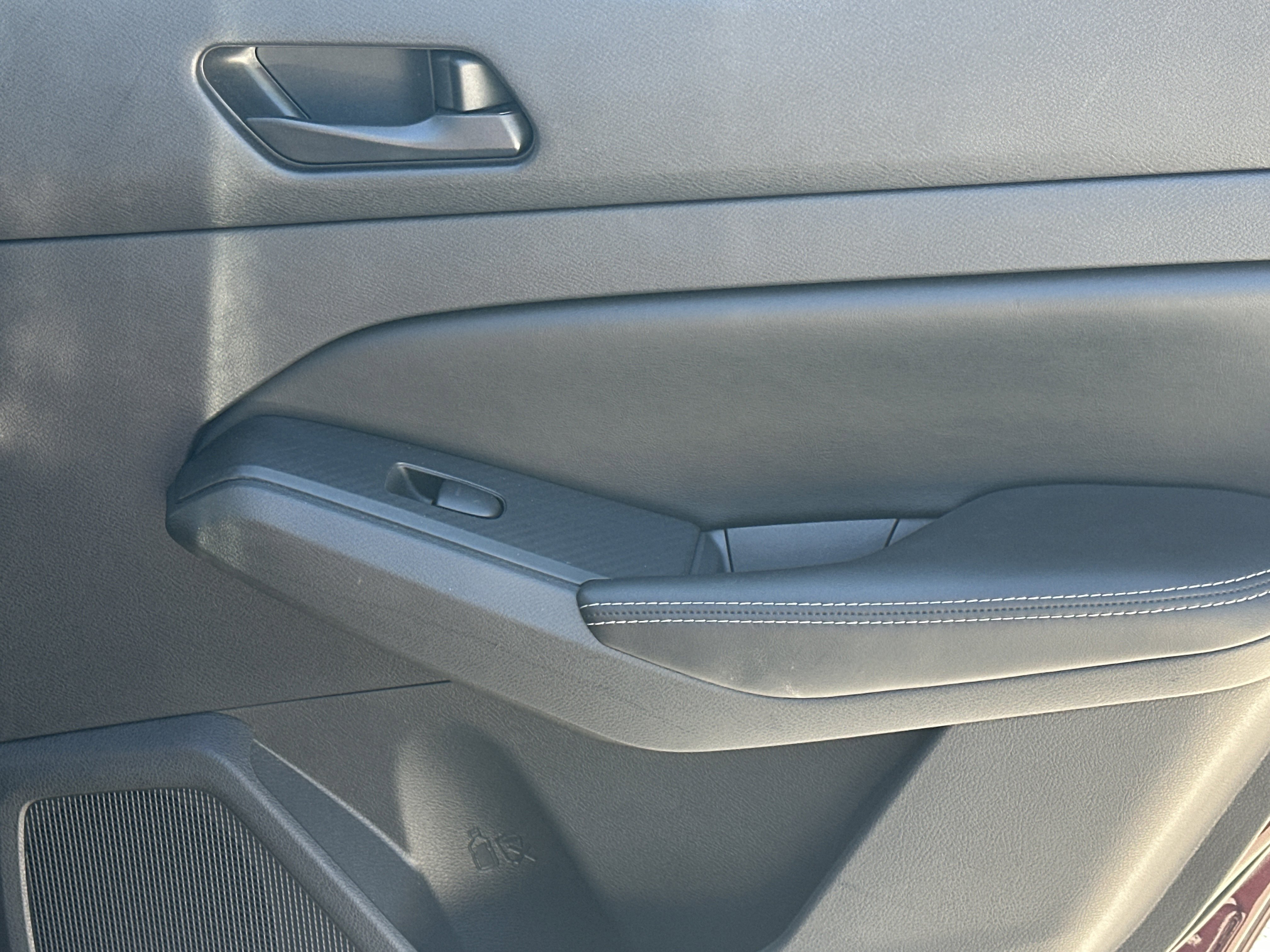 Used 2024 Nissan Altima 2.5 SV image 16