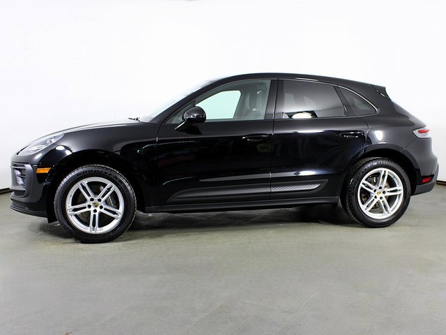 Used 2023 Porsche Macan image 2