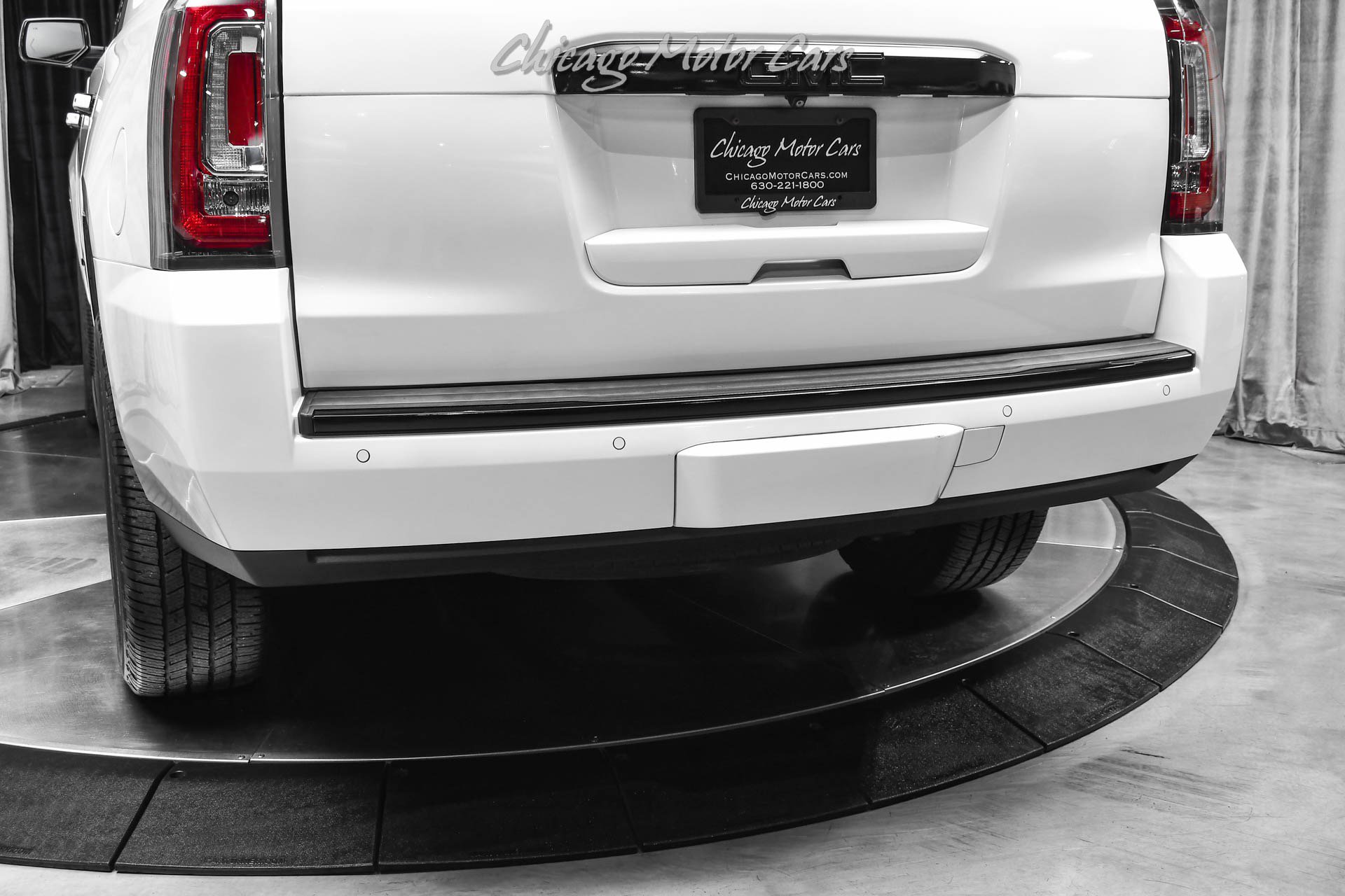 Used 2017 GMC Yukon Denali w/ Open Road Package AWD/4WD image 44