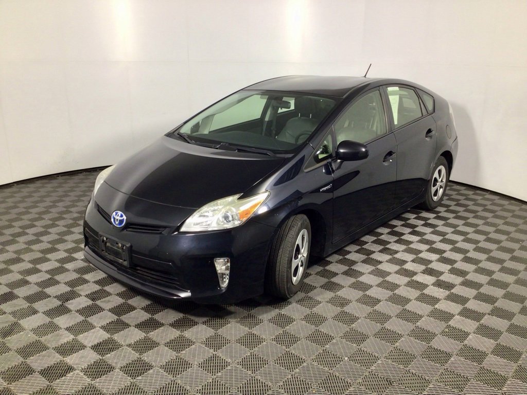 Used 2015 Toyota Prius Four image 6