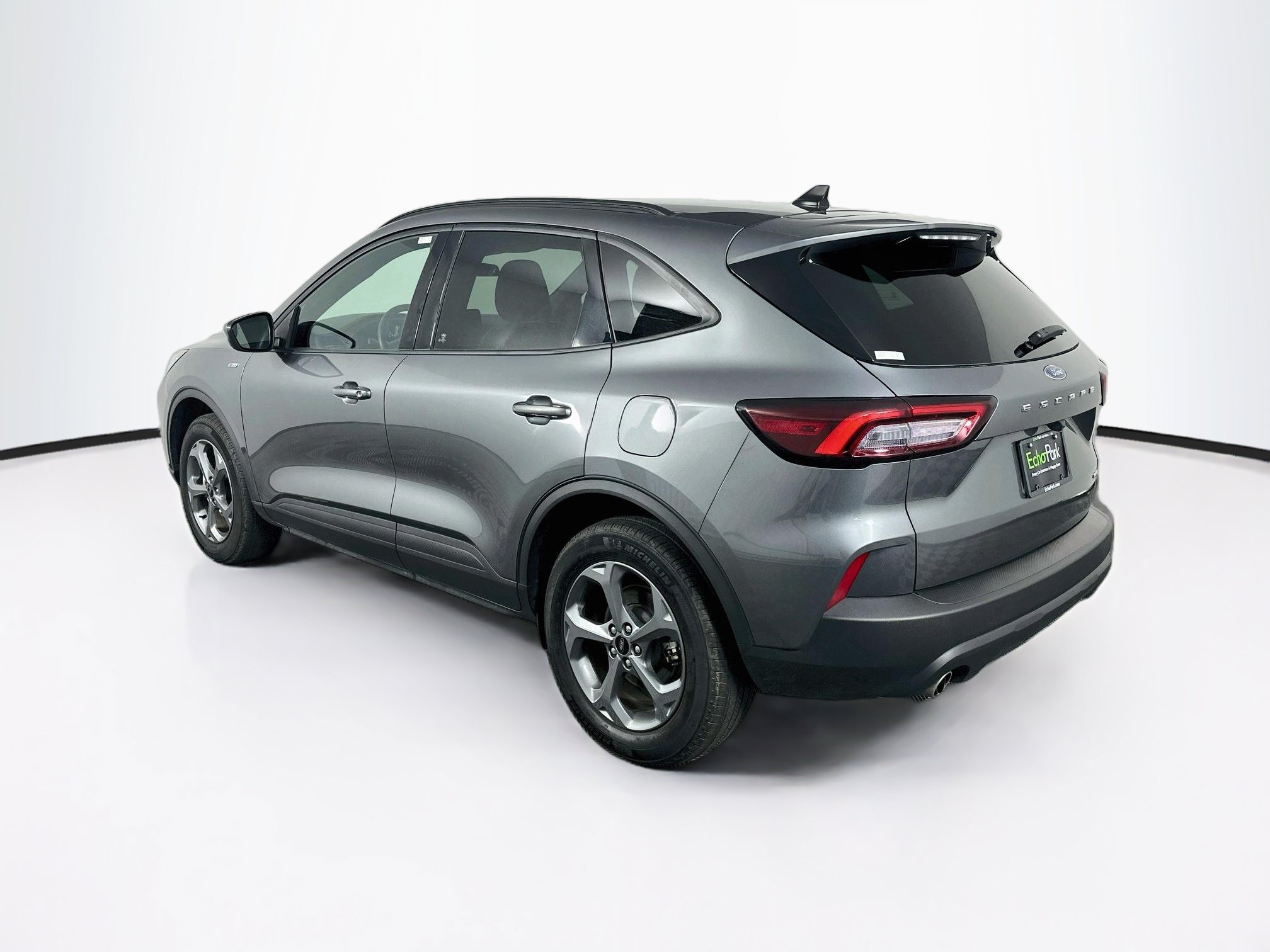 Used 2025 Ford Escape ST-Line Select AWD/4WD image 5