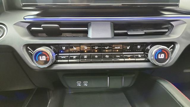 Used 2024 Acura ZDX A-Spec image 51