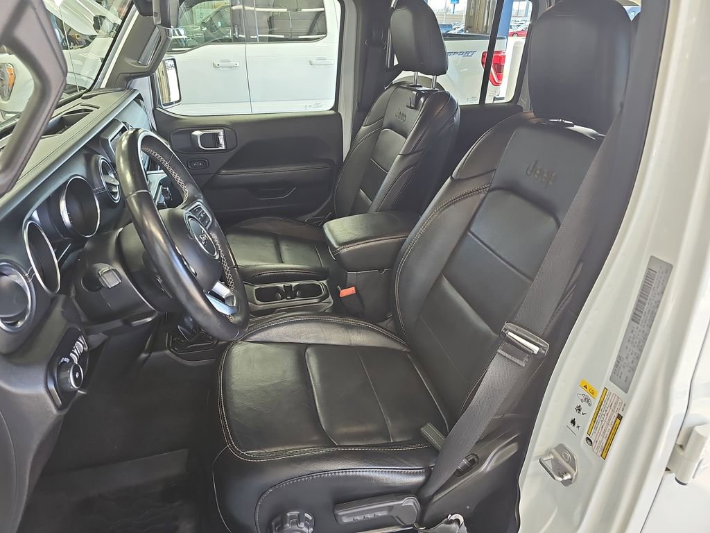 Used 2019 Jeep Wrangler Unlimited Sahara w/ Quick Order Package 24M Moab image 15