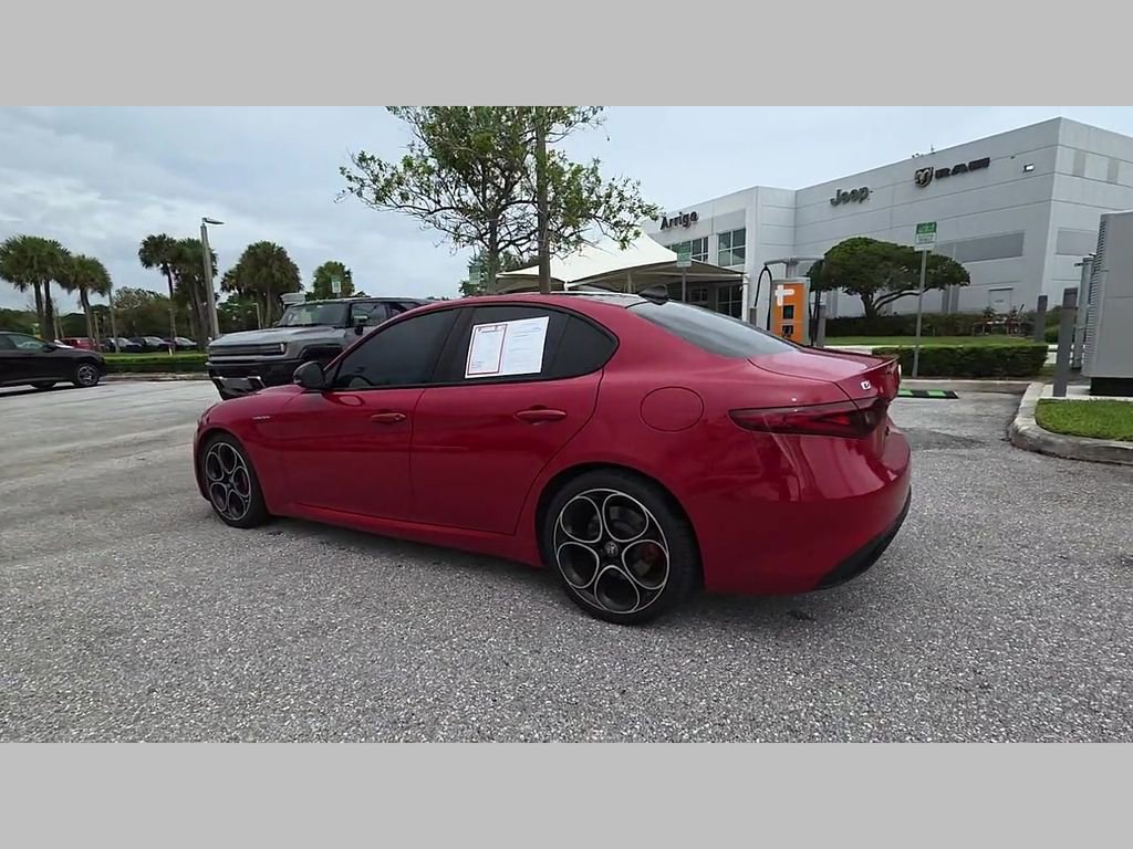 Used 2023 Alfa Romeo Giulia Veloce image 44