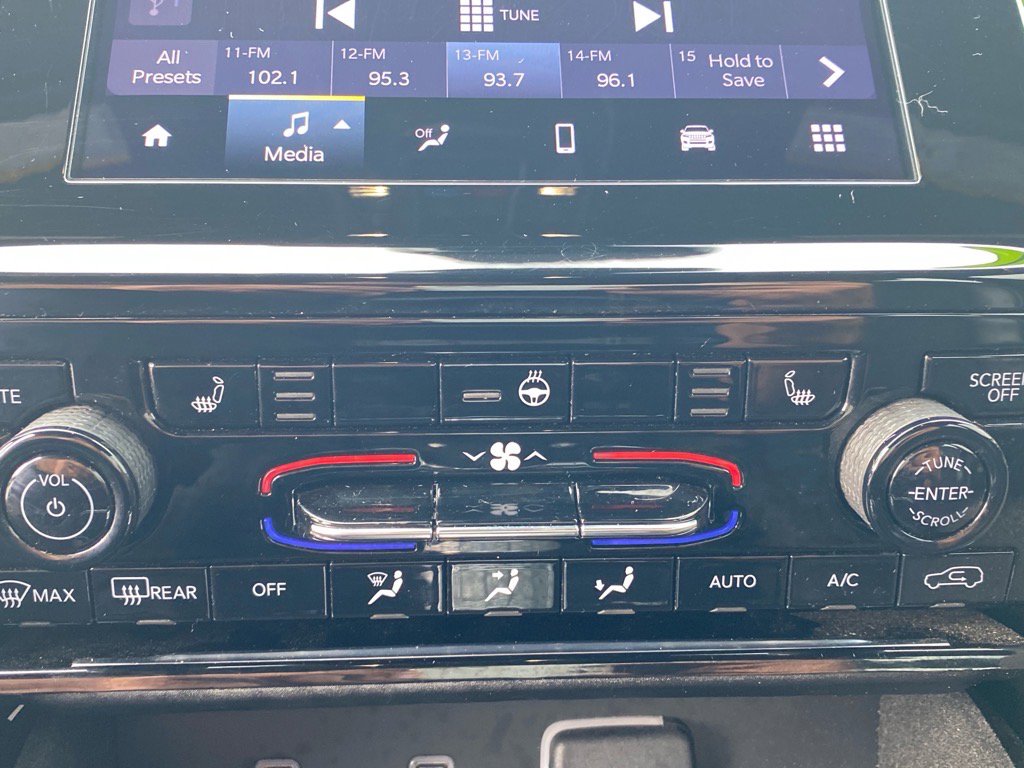 Used 2021 Jeep Grand Cherokee L Altitude image 14