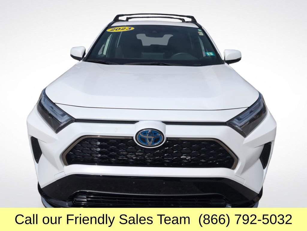 Used 2023 Toyota RAV4 SE w/ Weather & Moonroof Package image 10