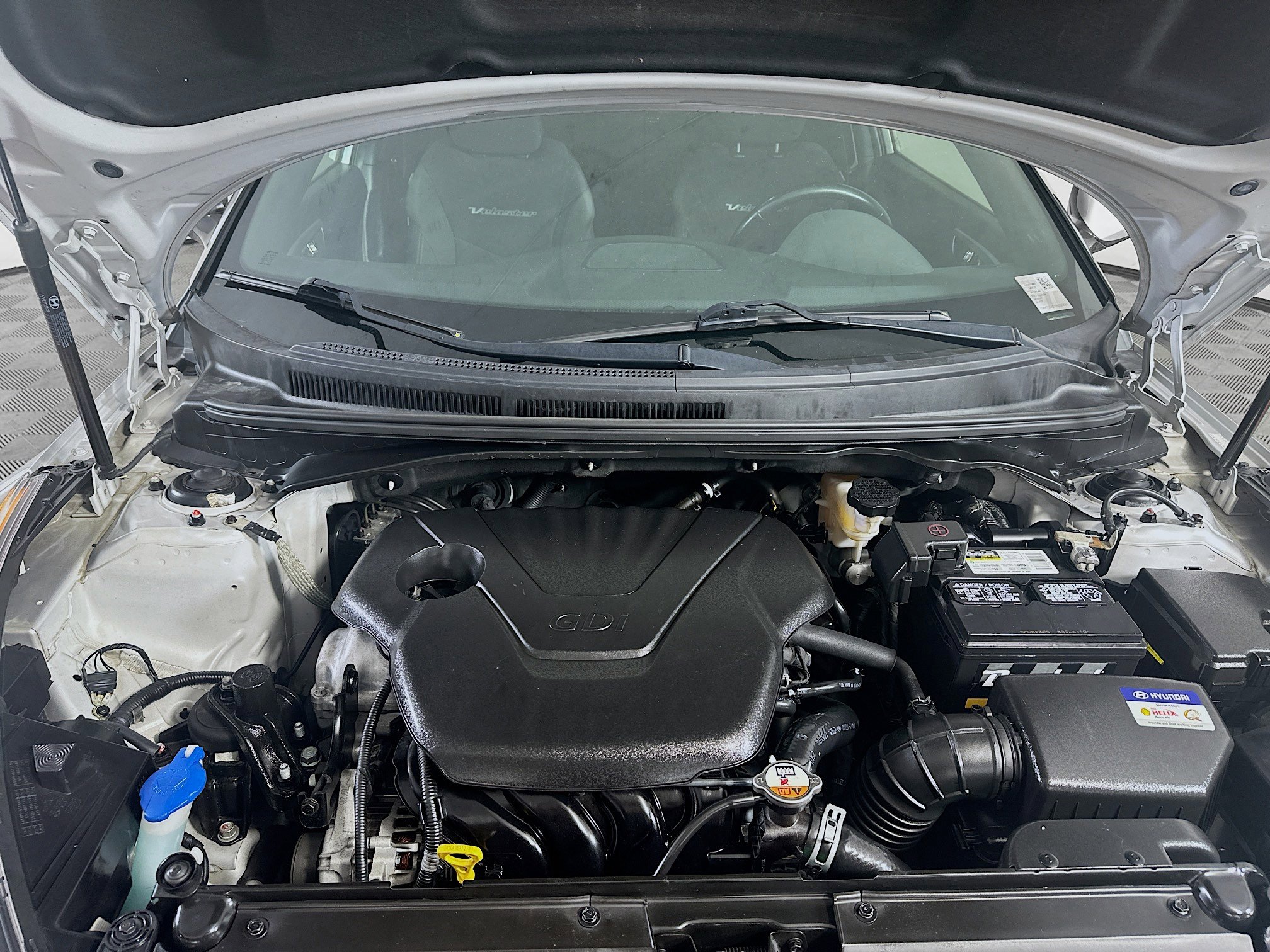 Used 2017 Hyundai Veloster Value Edition image 32