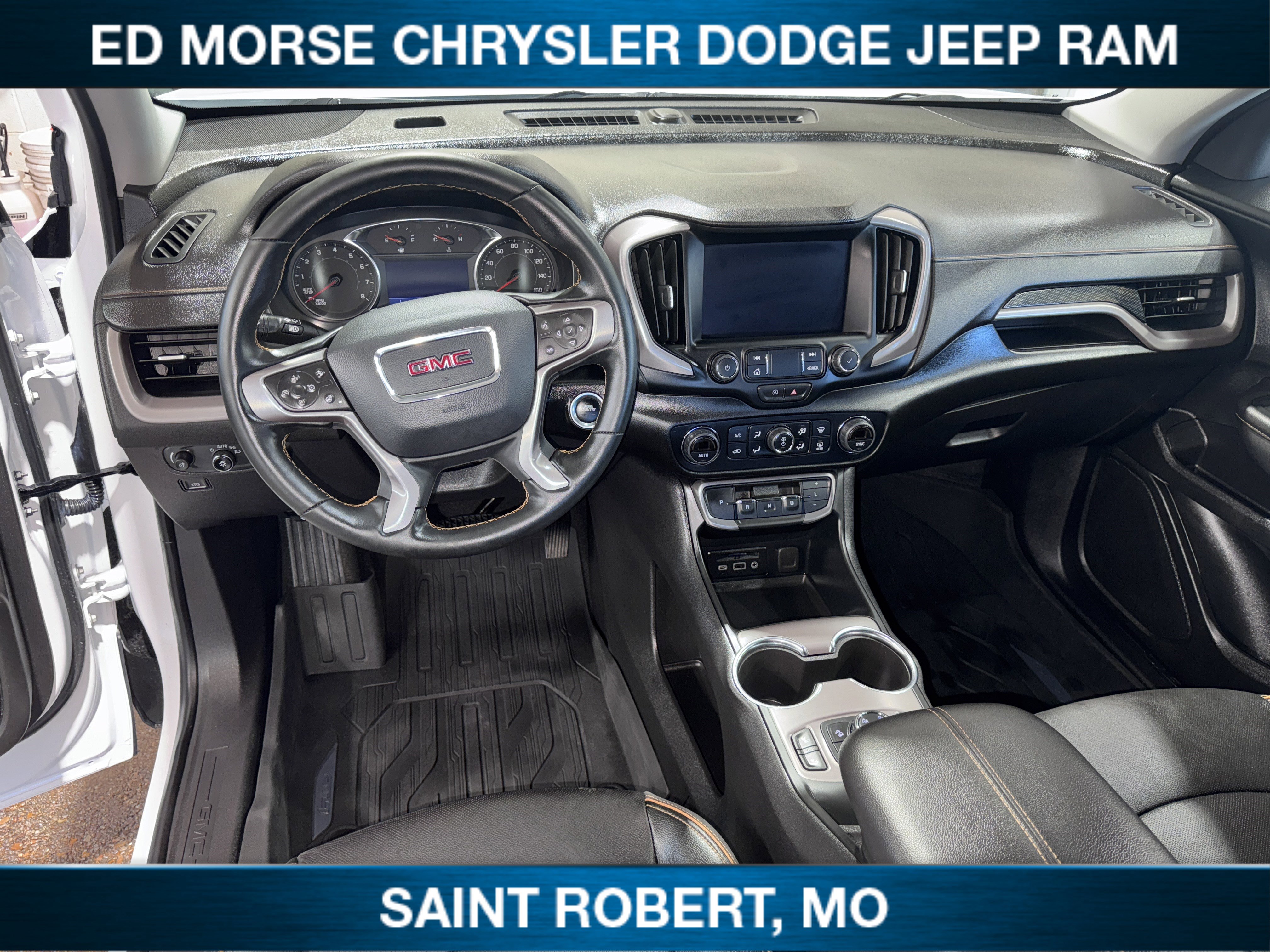 Used 2024 GMC Terrain AT4 image 27