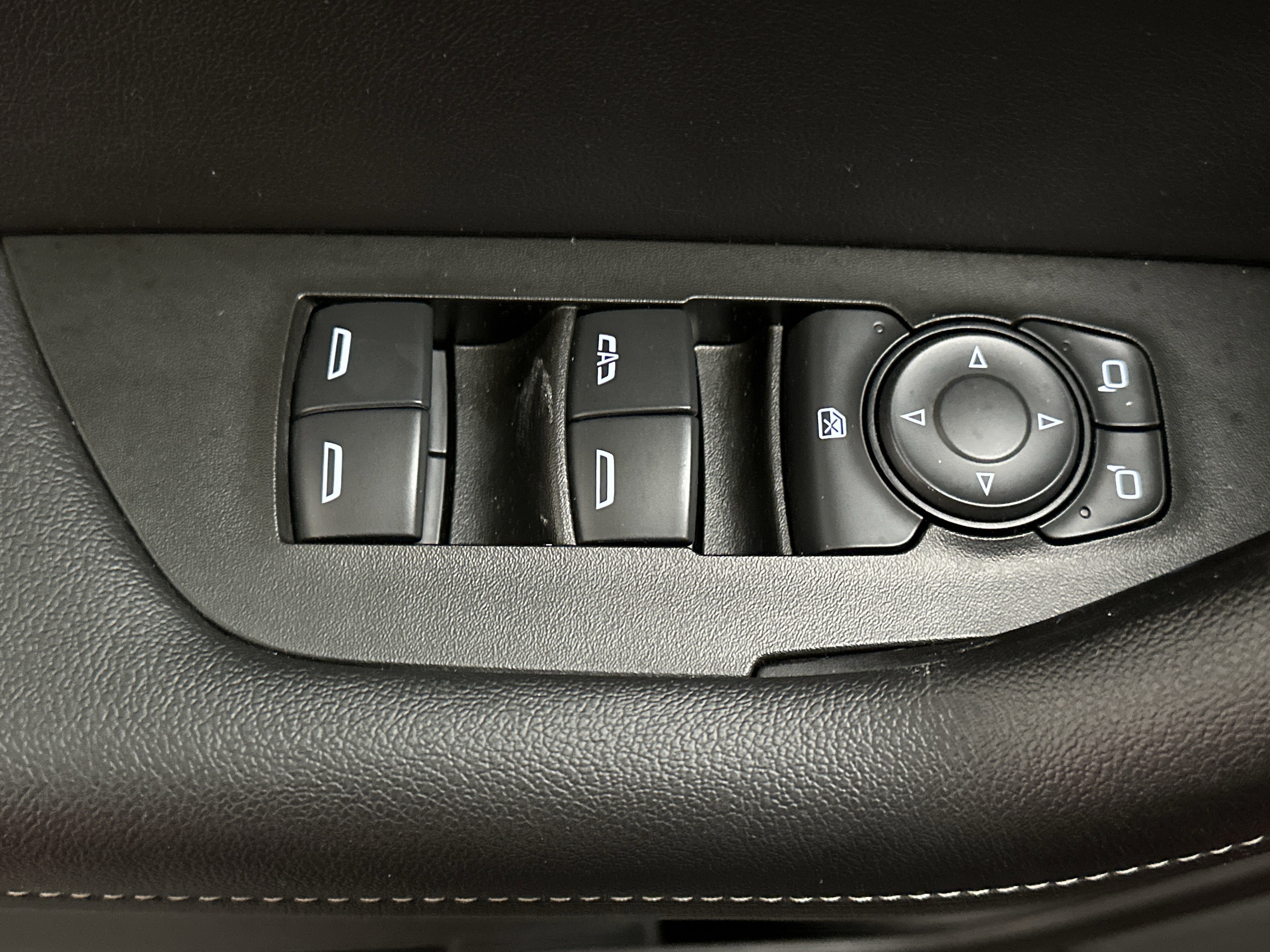 Used 2024 Chevrolet Blazer LT image 20