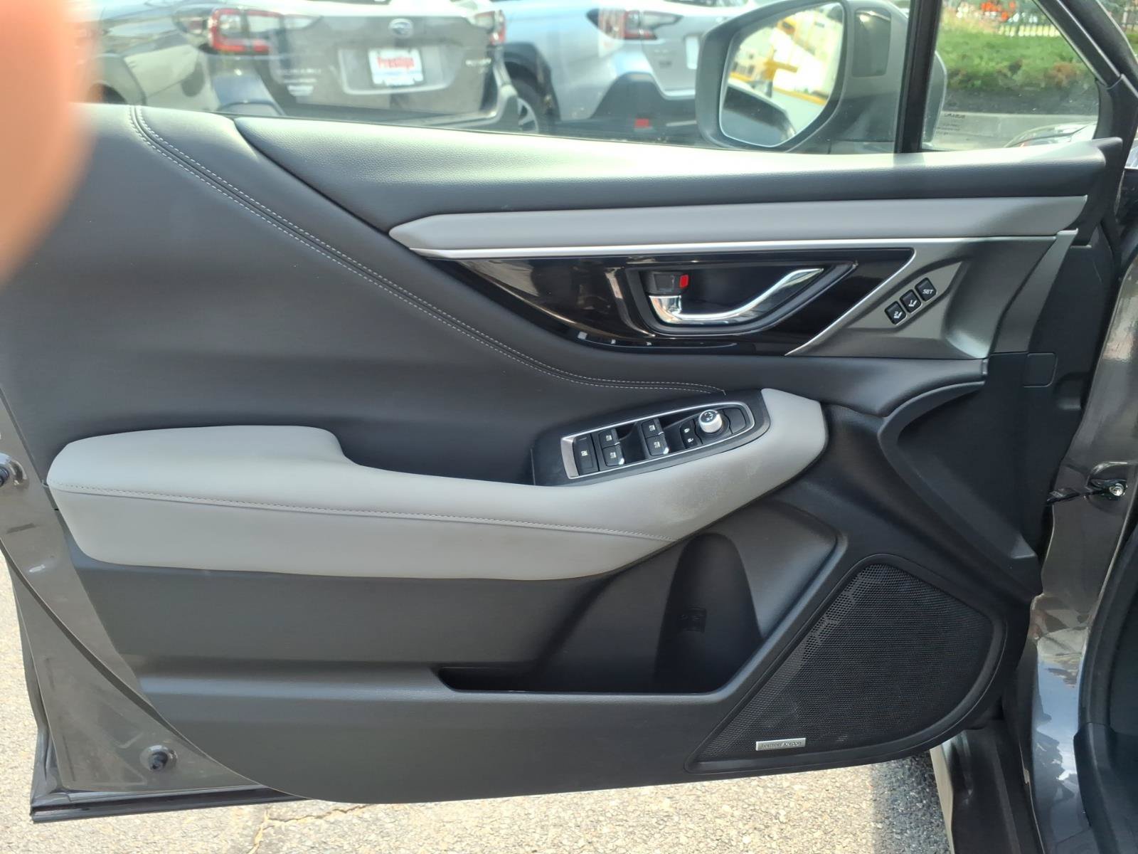 Used 2020 Subaru Outback Limited AWD/4WD image 14