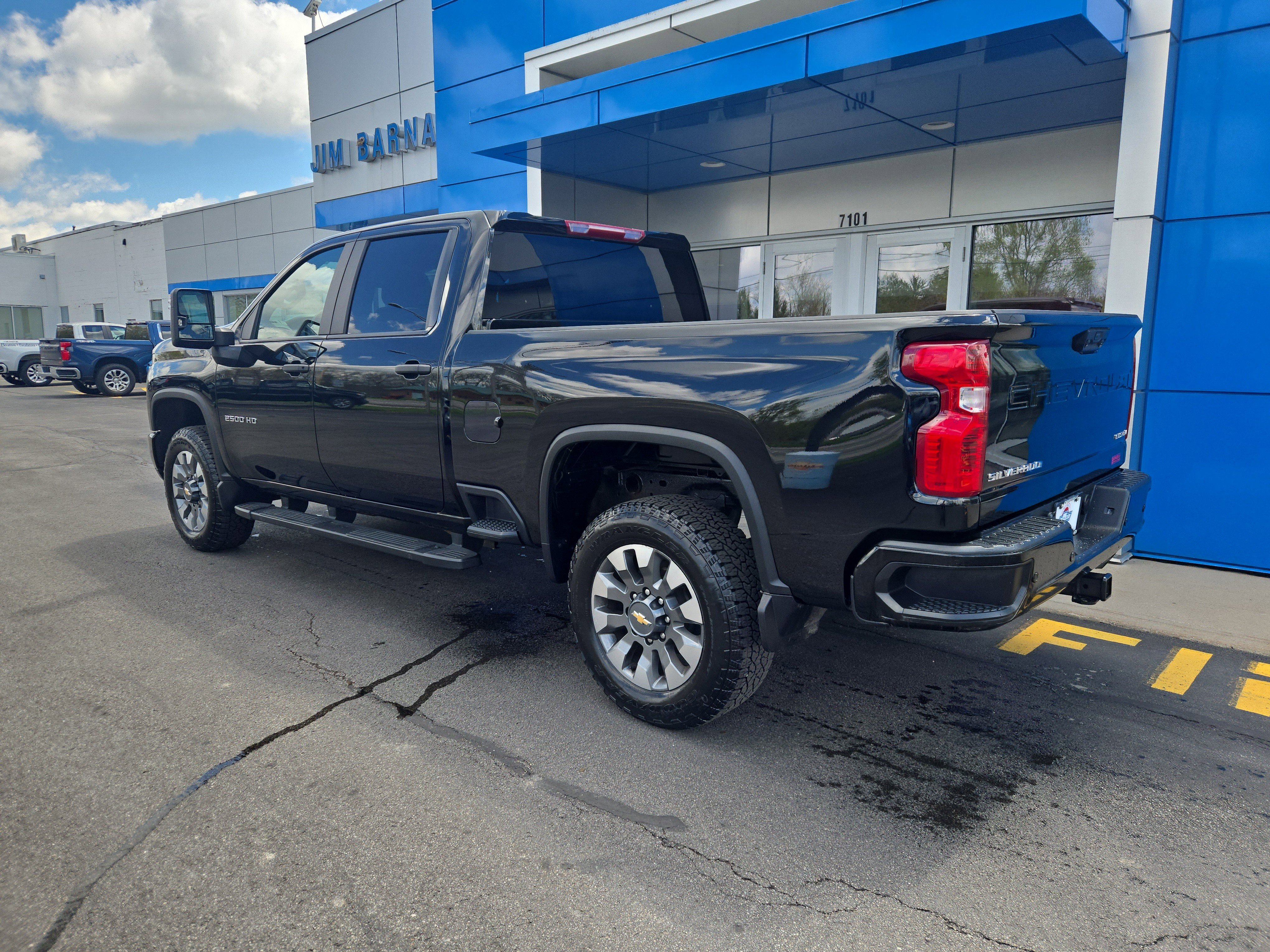 Certified 2024 Chevrolet Silverado 2500 Custom w/ Custom Value Package AWD/4WD image 8