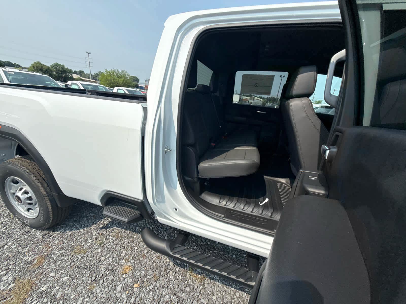 New 2026 GMC Sierra 2500 Pro w/ Convenience Package AWD/4WD image 31