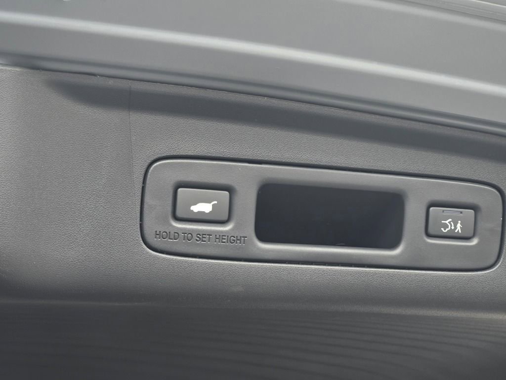 New 2026 Acura ADX A-Spec image 18