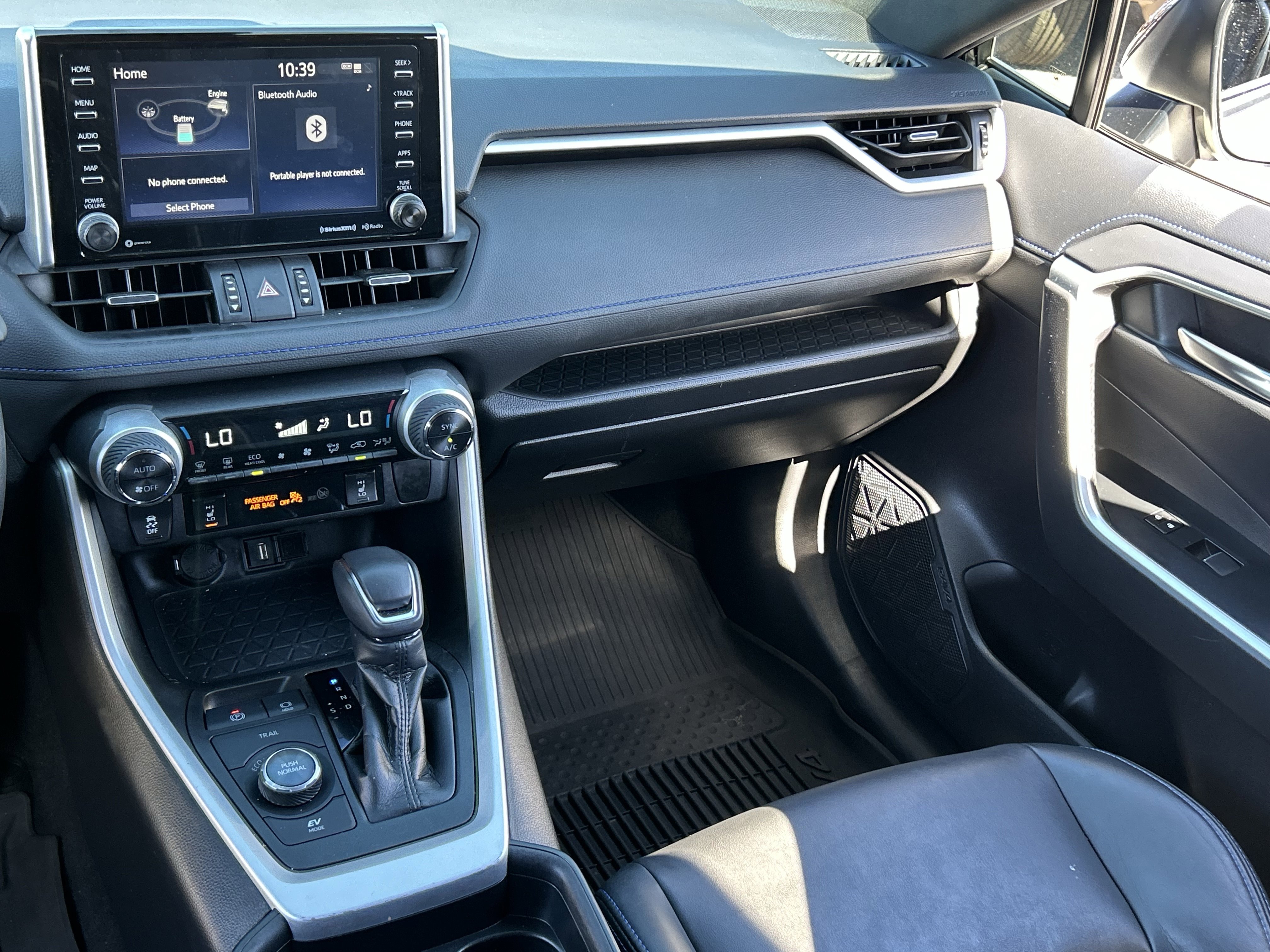 Used 2021 Toyota RAV4 XSE image 16