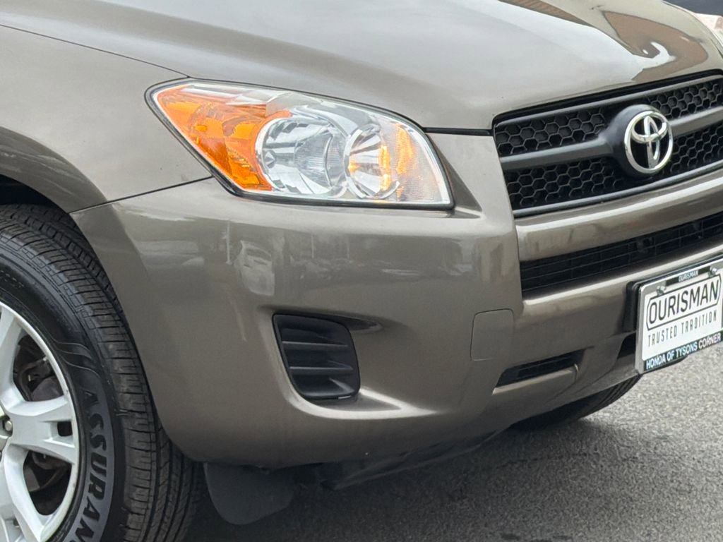 Used 2012 Toyota RAV4 4WD w/ Upgrade Value Pkg image 6