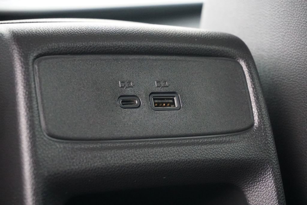 New 2026 Chevrolet Trax LT w/ Sunroof Package image 21