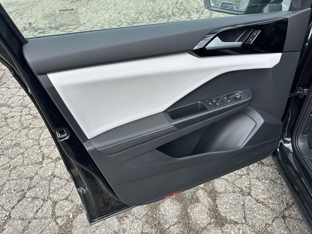 New 2025 Volkswagen Taos S FWD image 10
