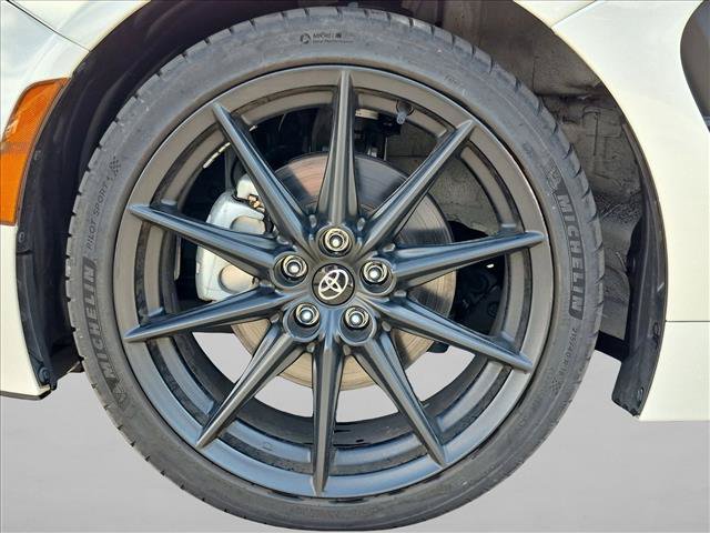 Used 2023 Toyota GR86 Premium RWD image 14