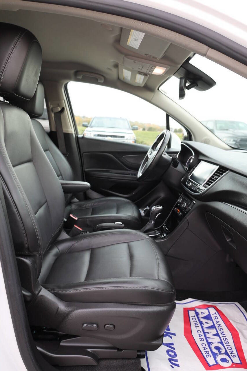 Used 2019 Buick Encore Essence image 15