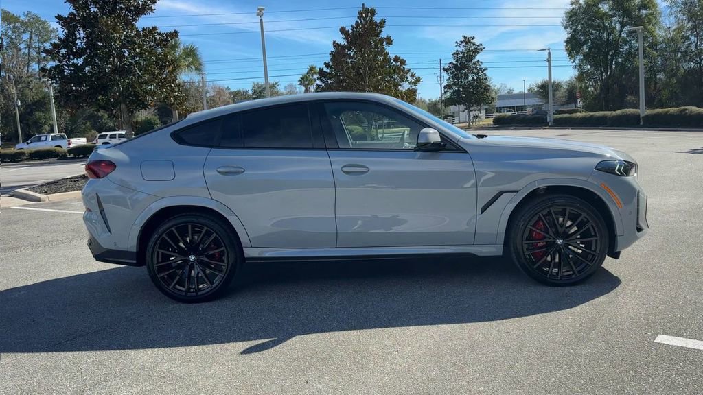 New 2026 BMW X6 xDrive40i w/ Executive Package image 9