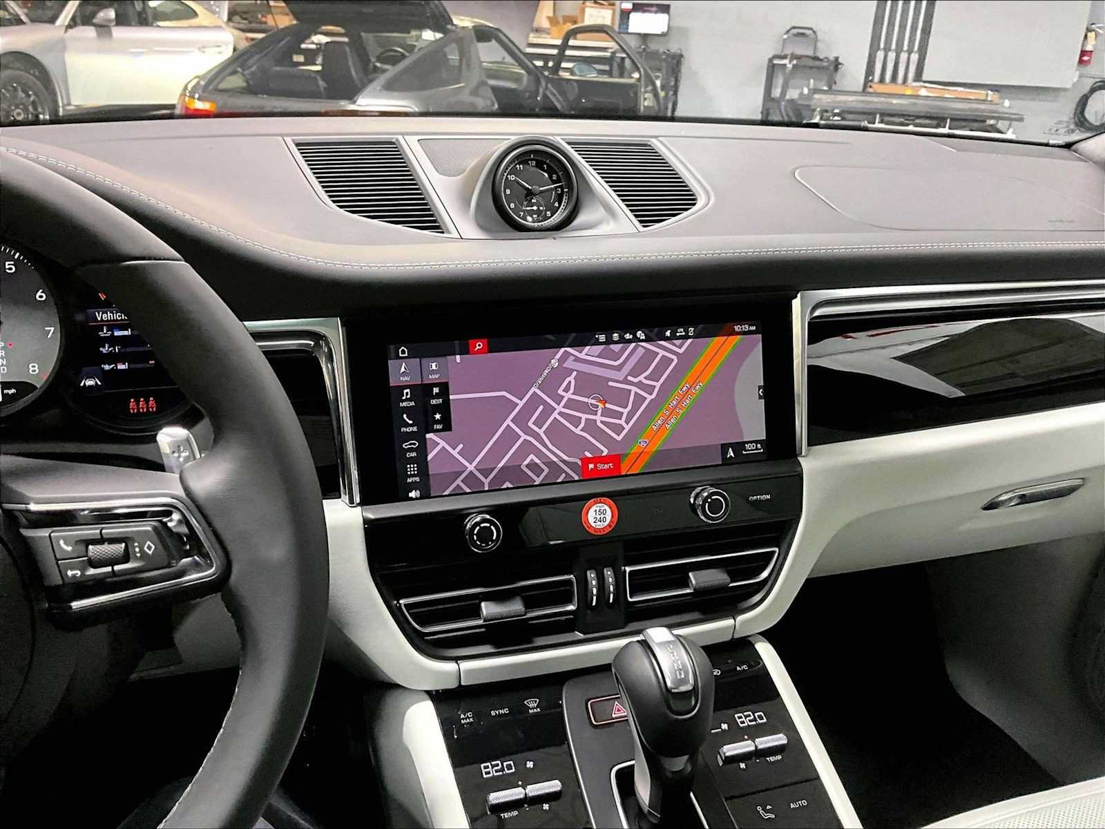 Used 2026 Porsche Macan S AWD/4WD image 18